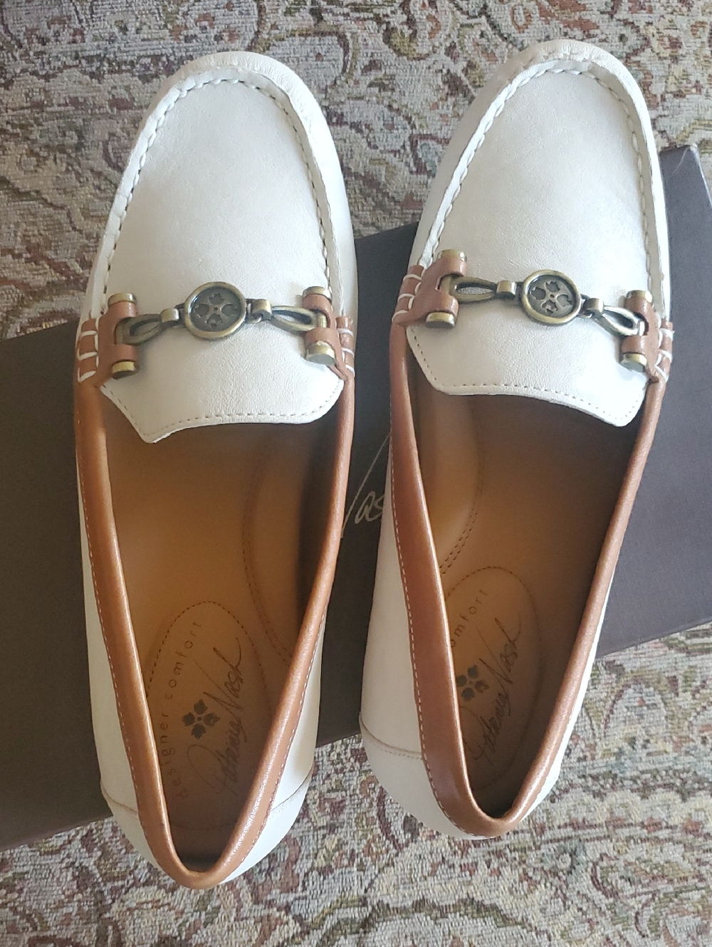Patricia Nash Trevi Leather Loafers - Picture 4 of 15